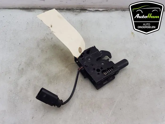 Slotmechaniek Motorkap Volkswagen Polo