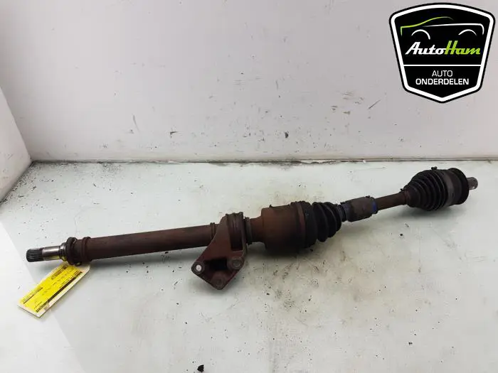 Aandrijfas rechts-voor Mazda 3.
