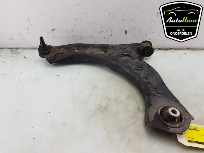 Draagarm links-voor Seat Arona