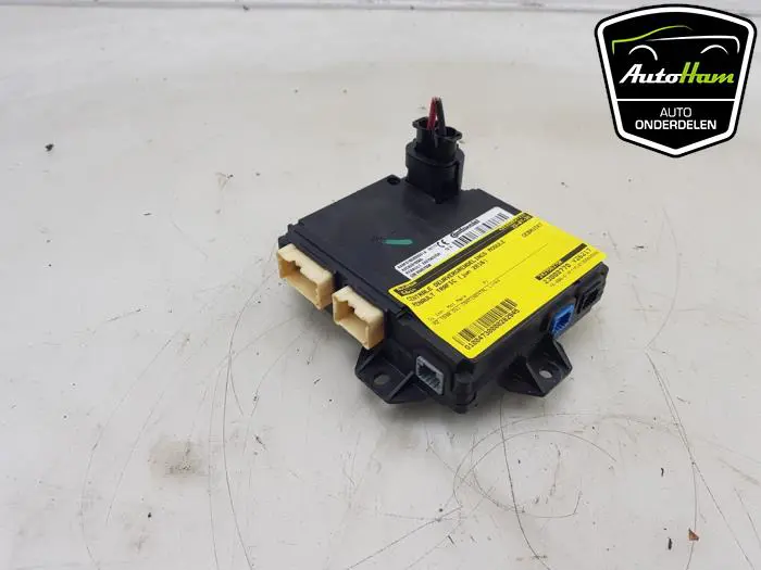 Centrale Deurvergrendelings Module Renault Trafic