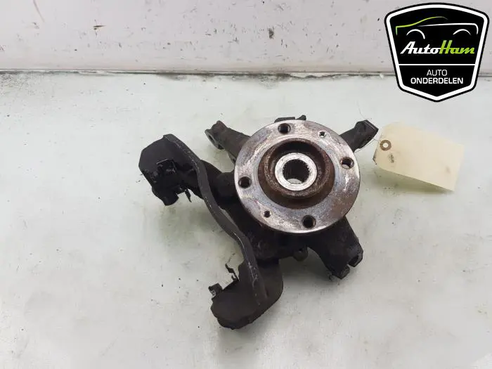 Fusee links-voor Opel Corsa