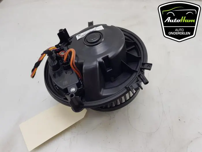 Kachel Ventilatiemotor Volkswagen Caddy