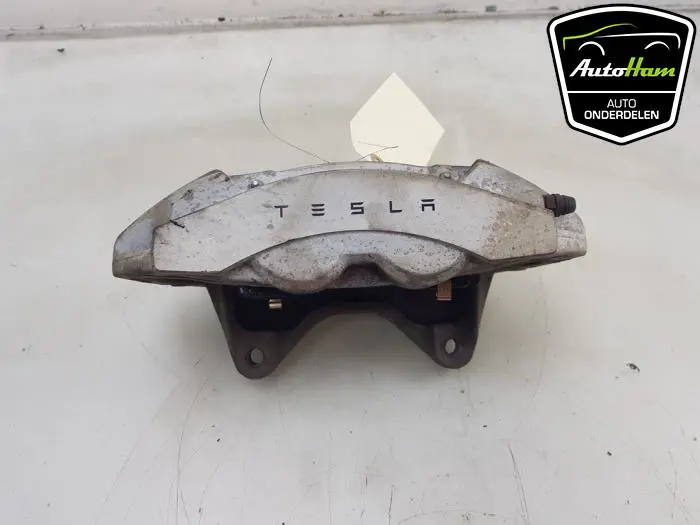 Remklauw (Tang) rechts-voor Tesla Model 3
