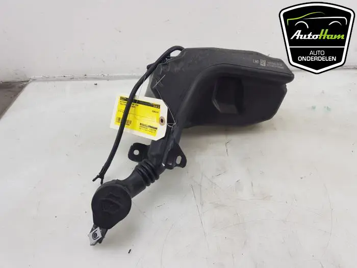 Ruitensproeiertank voor Tesla Model 3