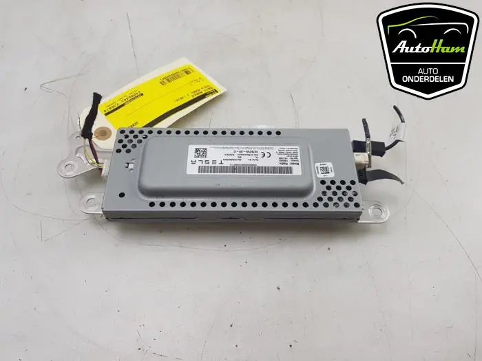 Radio module Tesla Model 3