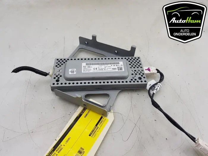 Radio module Tesla Model S