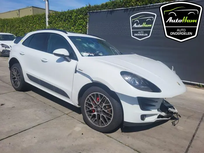 Motor Porsche Macan
