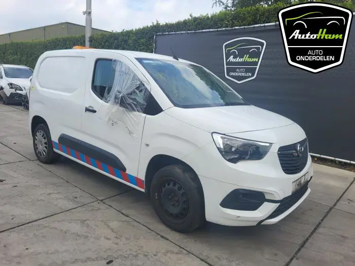 Scherm rechts-voor Opel Combo