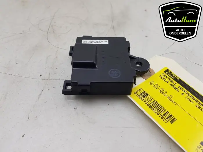 Centrale Deurvergrendelings Module Tesla Model S