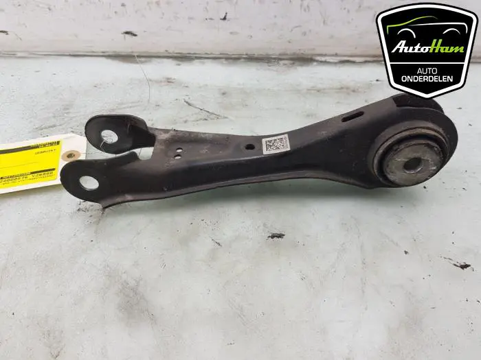 Reactiestang links-achter Mercedes CLA