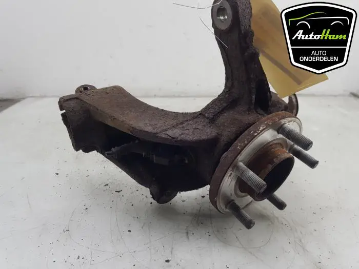 Fusee links-voor Ford Mondeo