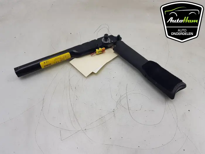 Gordelspanner links Opel Astra