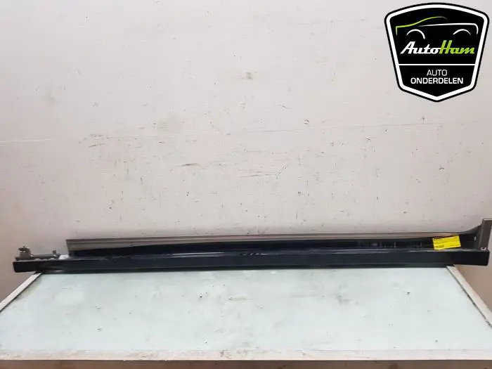 Zijskirt links BMW X3