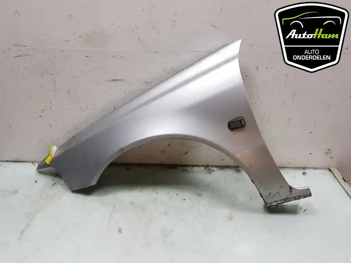 Scherm links-voor Volvo V40