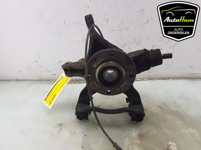Fusee links-voor Peugeot 307