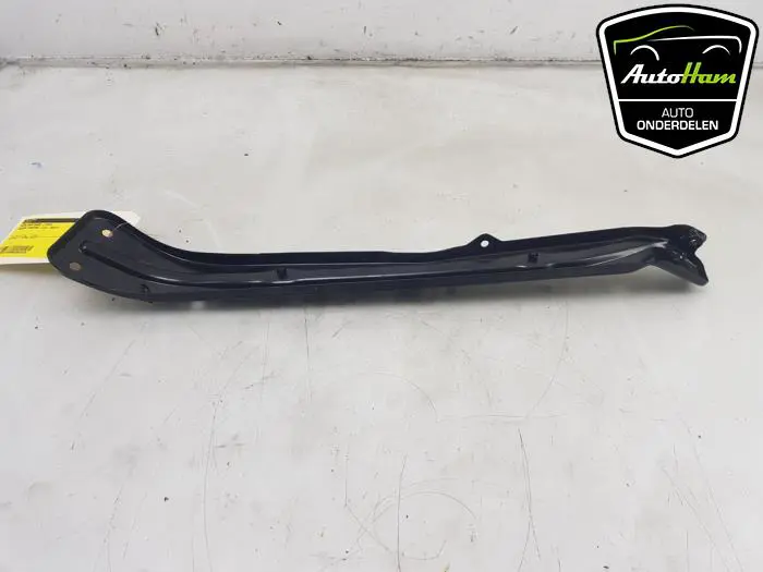 Koplampframe links Skoda Kodiaq