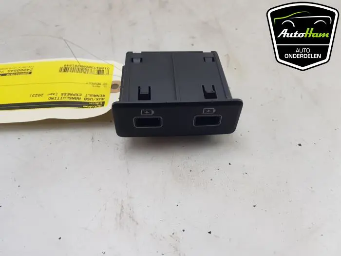 AUX/USB aansluiting Renault Express