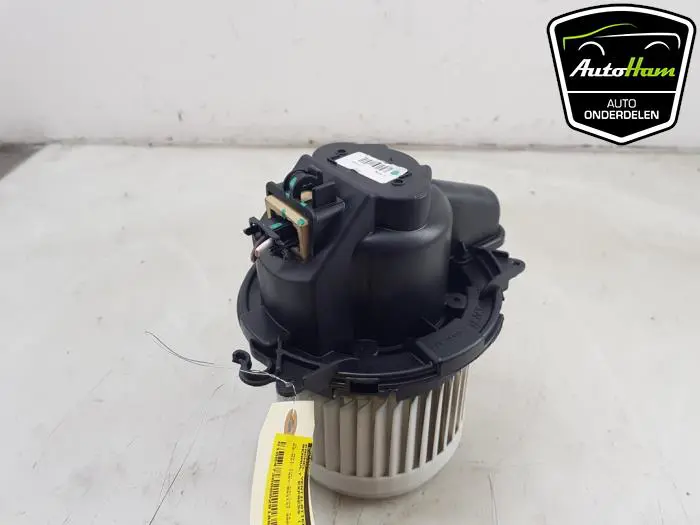 Kachel Ventilatiemotor Renault Express