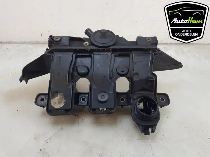 Carterventilatie Renault Trafic