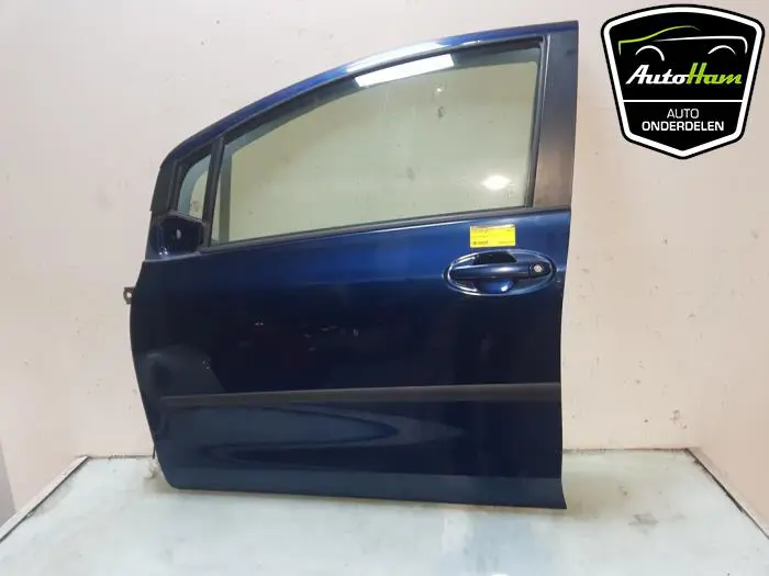Portier 4Deurs links-voor Toyota Yaris