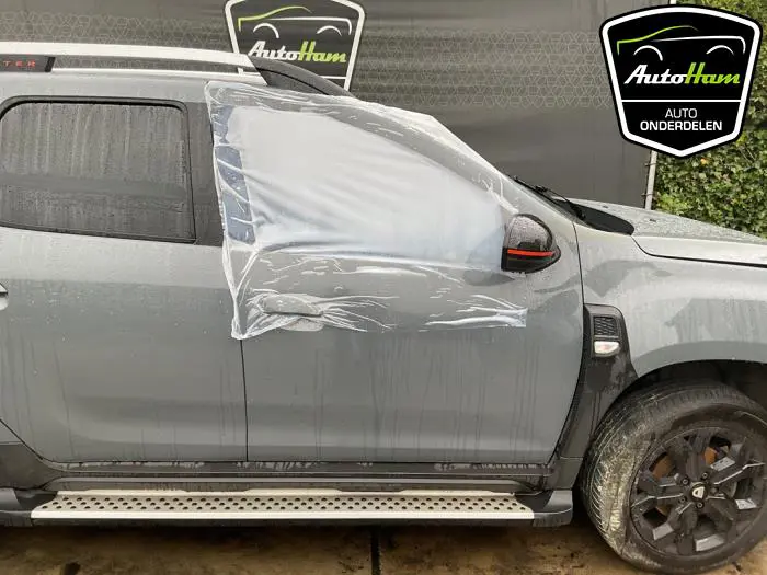 Portier 4Deurs rechts-voor Dacia Duster