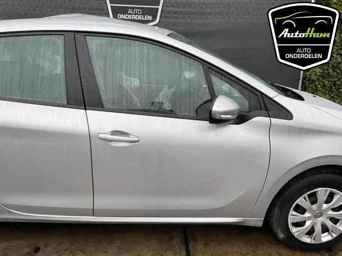 Portier 4Deurs rechts-voor Peugeot 208