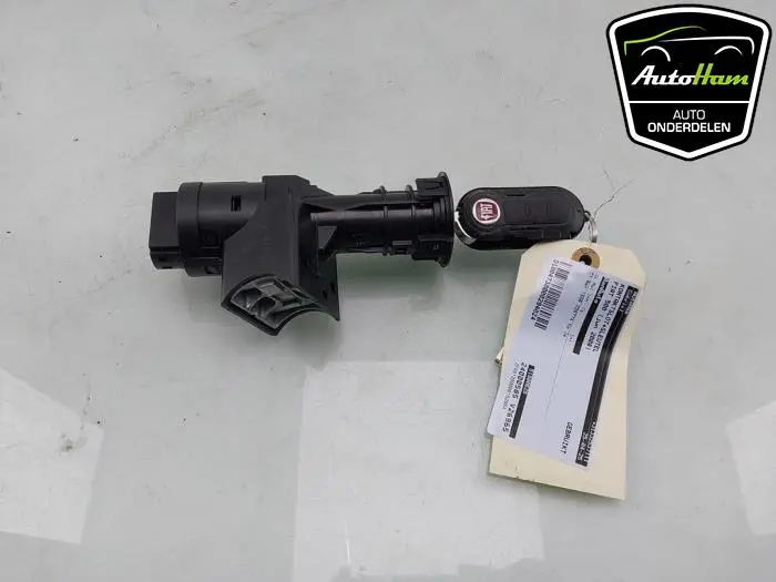 Kontaktslot+Sleutel Fiat 500