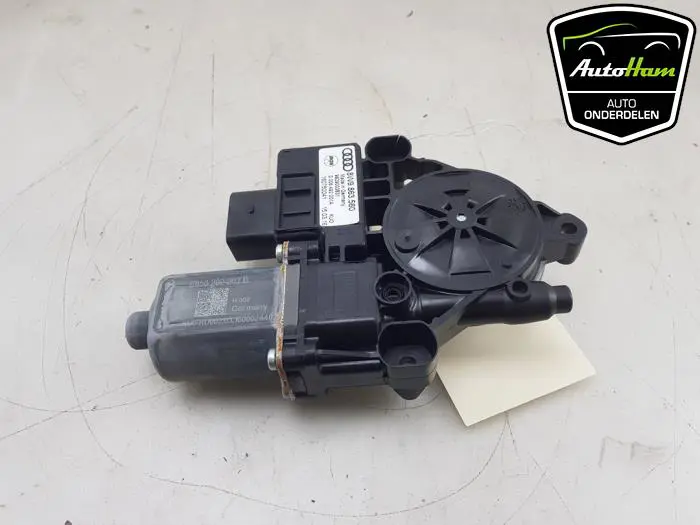 Motor bagageafdekking links Audi A4
