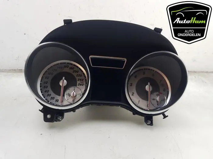 Instrumentenpaneel Mercedes CLA