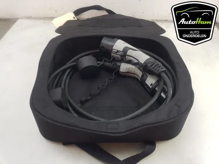 Oplaadkabel elektrische auto Peugeot 208