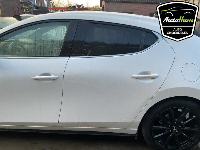 Portier 4Deurs links-achter Mazda 3.