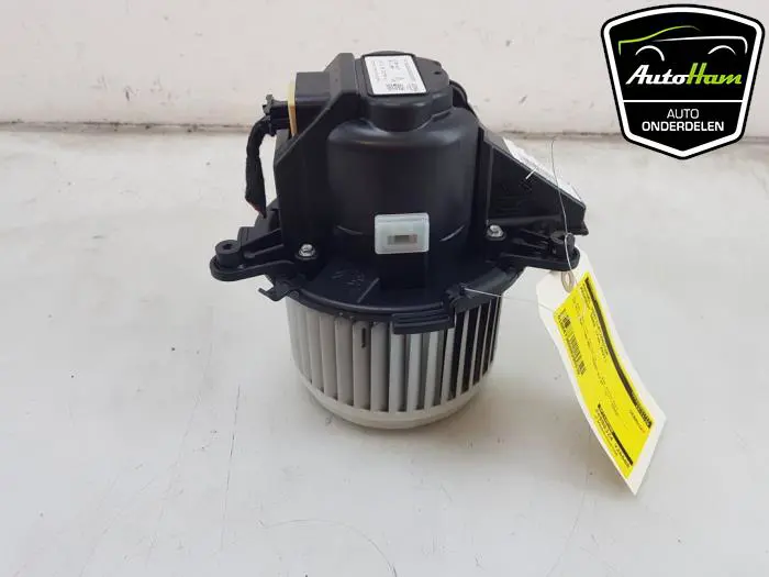 Kachel Ventilatiemotor Peugeot 5008