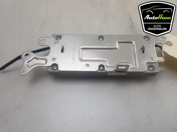 Radio module Tesla Model 3