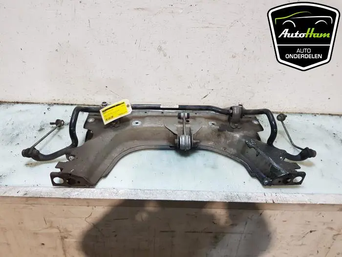 Subframe Renault Clio