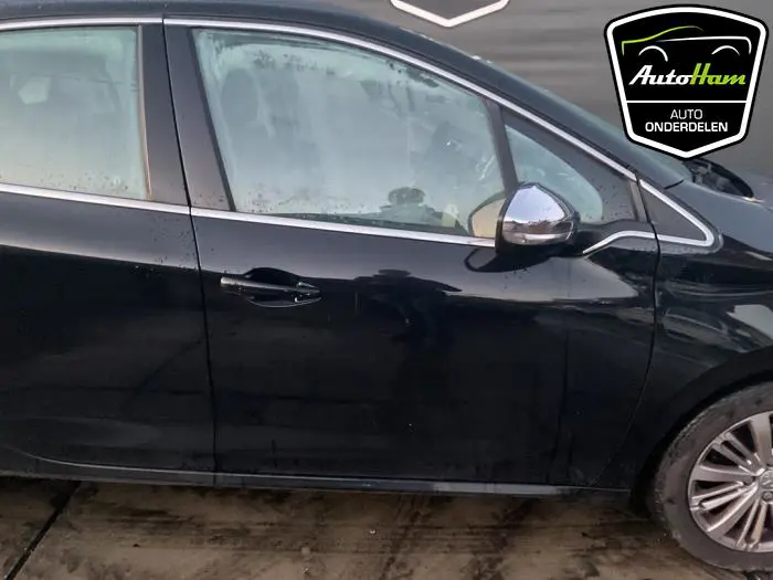 Portier 4Deurs rechts-voor Peugeot 208