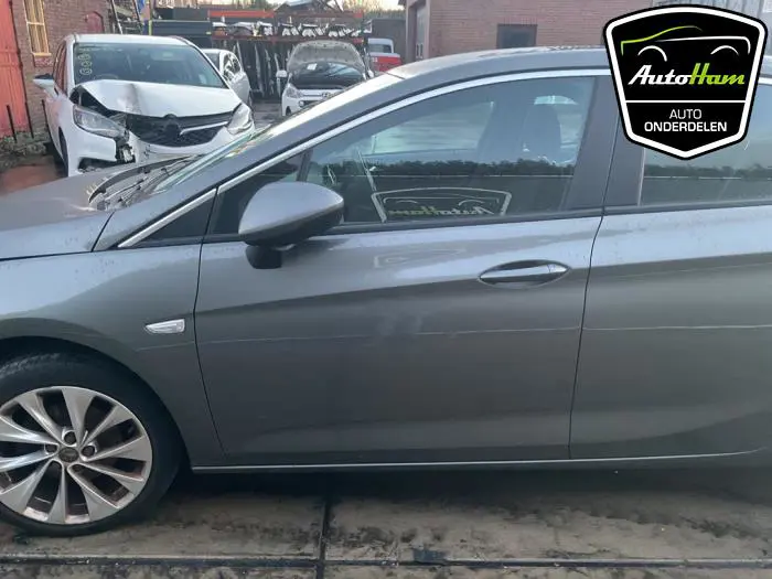 Portier 4Deurs links-voor Opel Astra