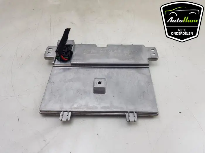 Draadloze oplader Tesla Model Y