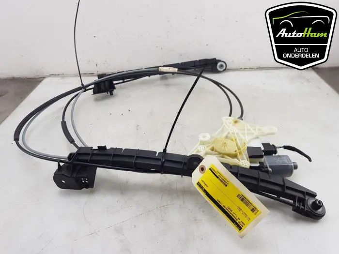 Motor bagageafdekking links Audi A4