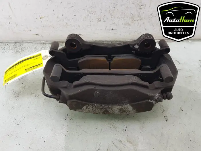 Remklauw (Tang) links-voor Audi A4
