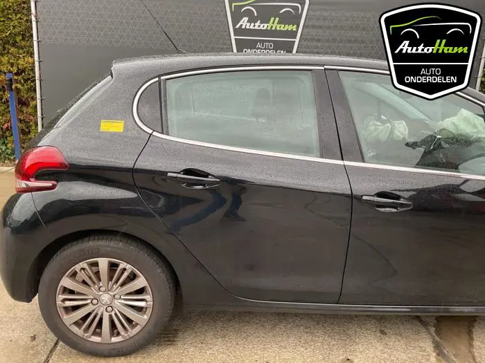 Portier 4Deurs rechts-achter Peugeot 208