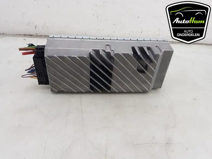 Radio versterker BMW 5-Serie