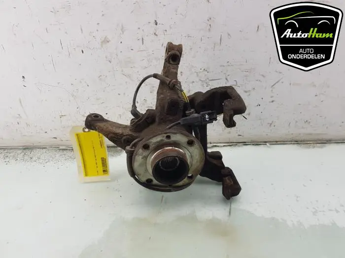 Fusee rechts-voor Dacia Lodgy