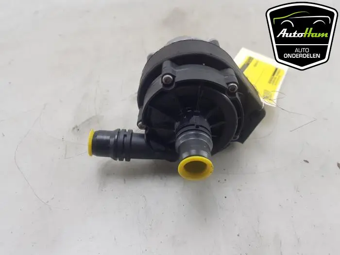 Extra waterpomp Peugeot 208