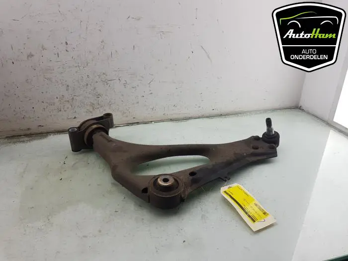 Draagarm links-voor Mercedes Vito