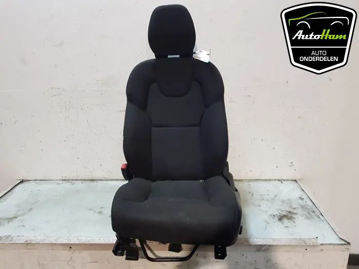 Stoel links Volvo V60