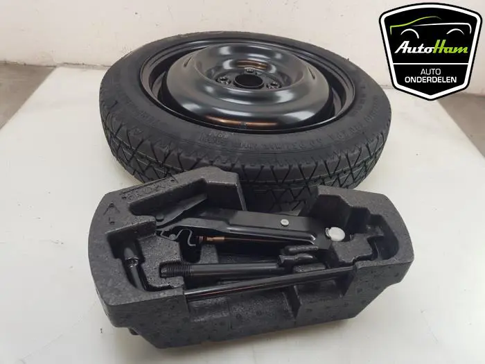 Krikset + reservewiel Citroen C1