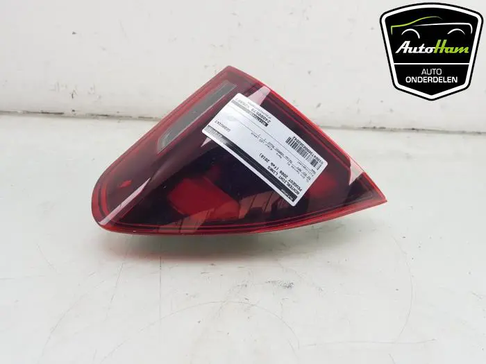 Achterlicht links Peugeot 2008