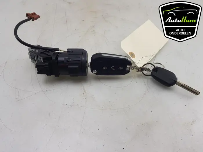 Kontaktslot+Sleutel Peugeot 2008