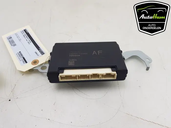 Module achterklep motor Toyota Corolla