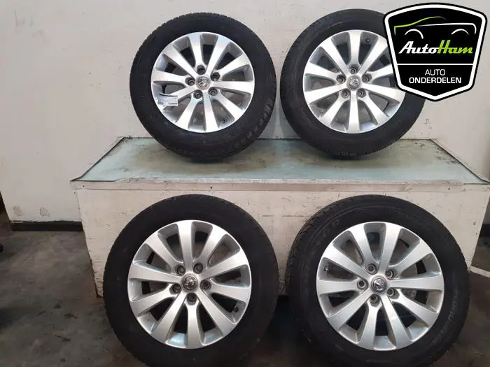 Sportvelgenset + winterbanden Opel Zafira C